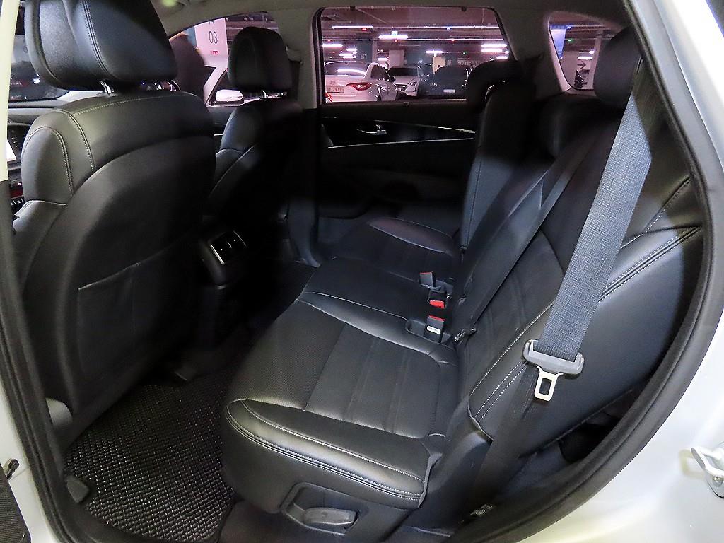 KIA Sorento - Vista 7