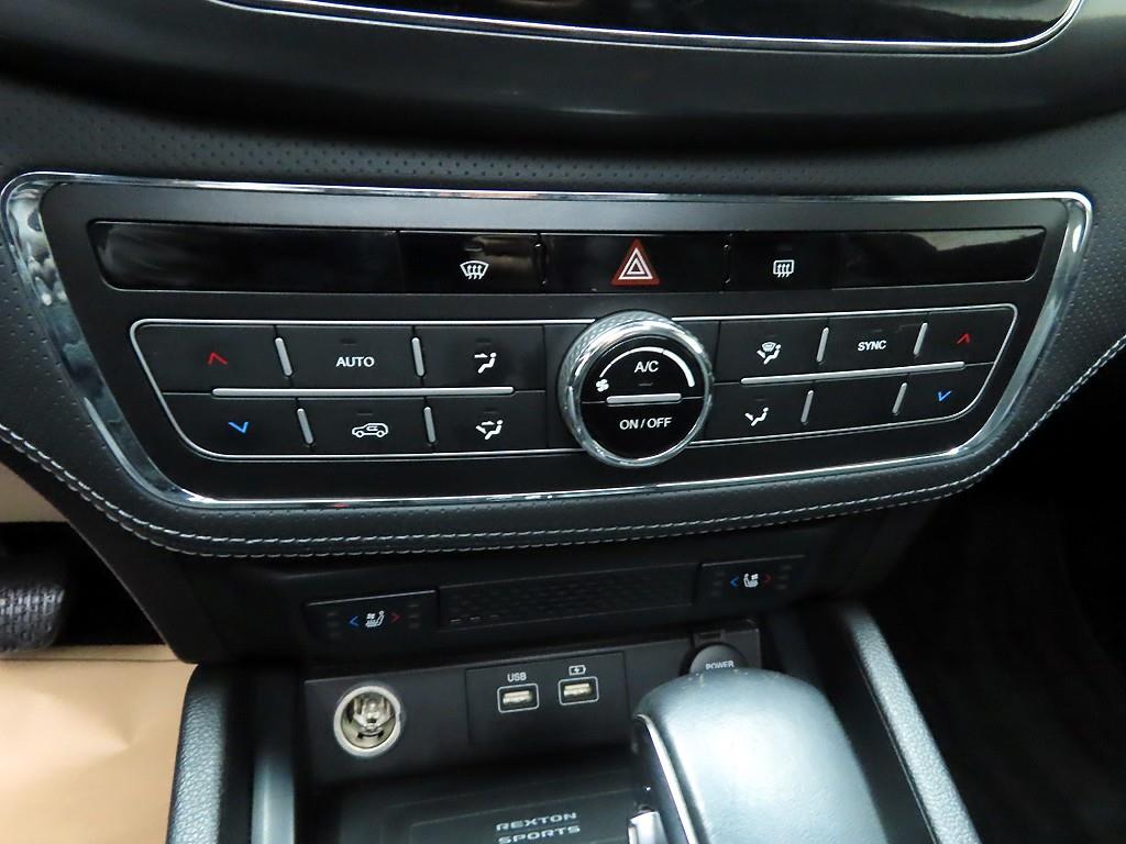 Ssangyong Rexton - Vista 10