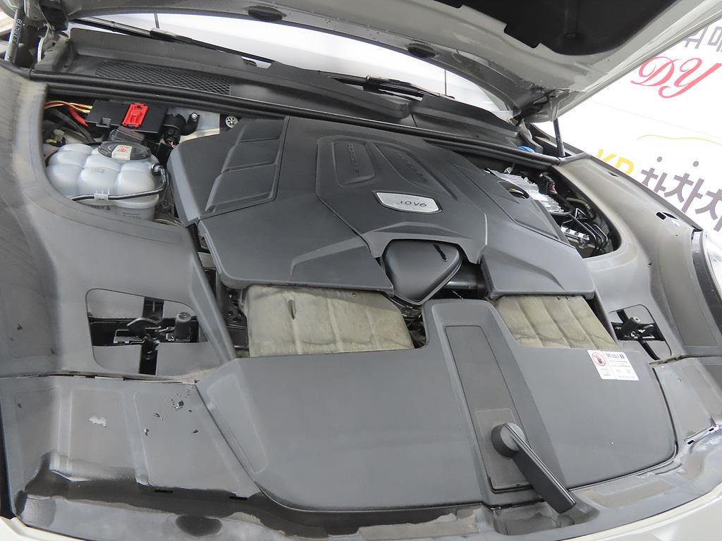 Porsche Cayenne 2023 Gris - Importación desde Corea - HF Imports Iquique - Foto 19