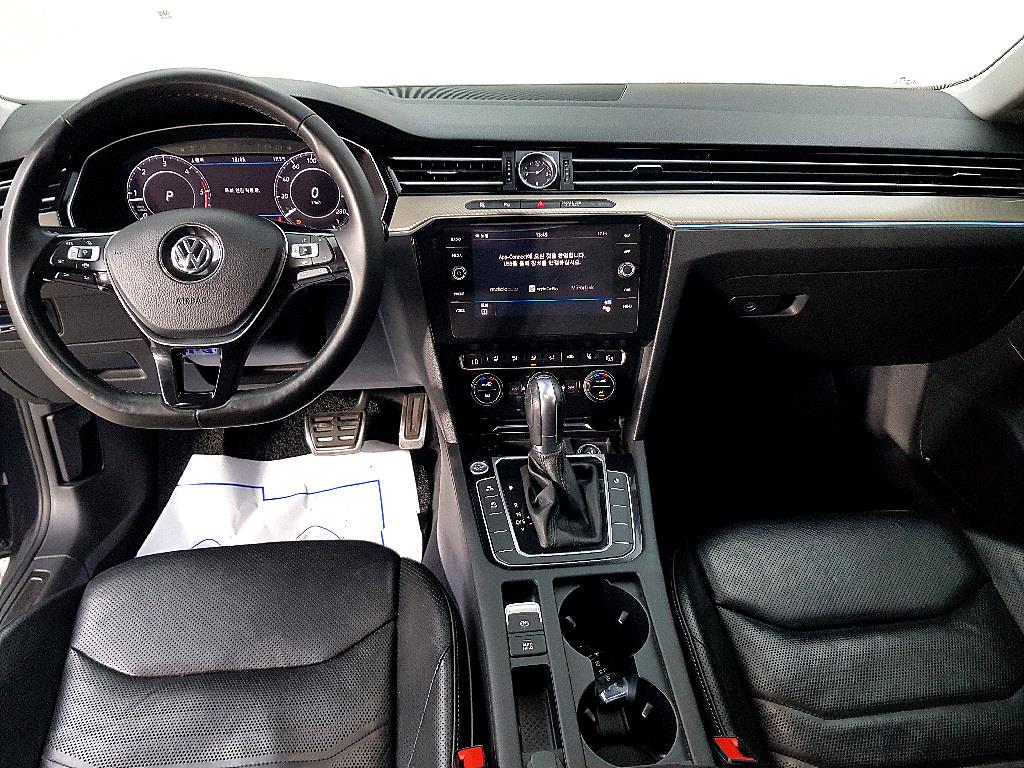 Volkswagen Arteon - Vista 5