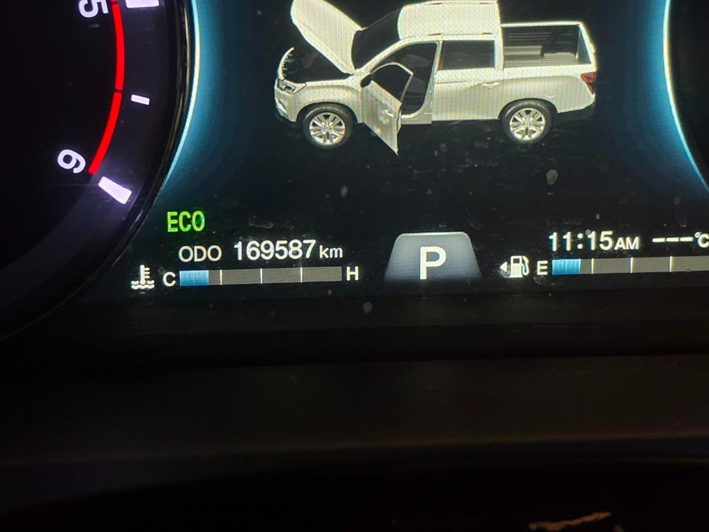 Ssangyong Rexton - Vista 9