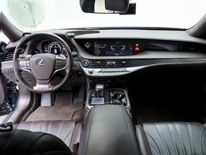 Lexus LS - Vista 10