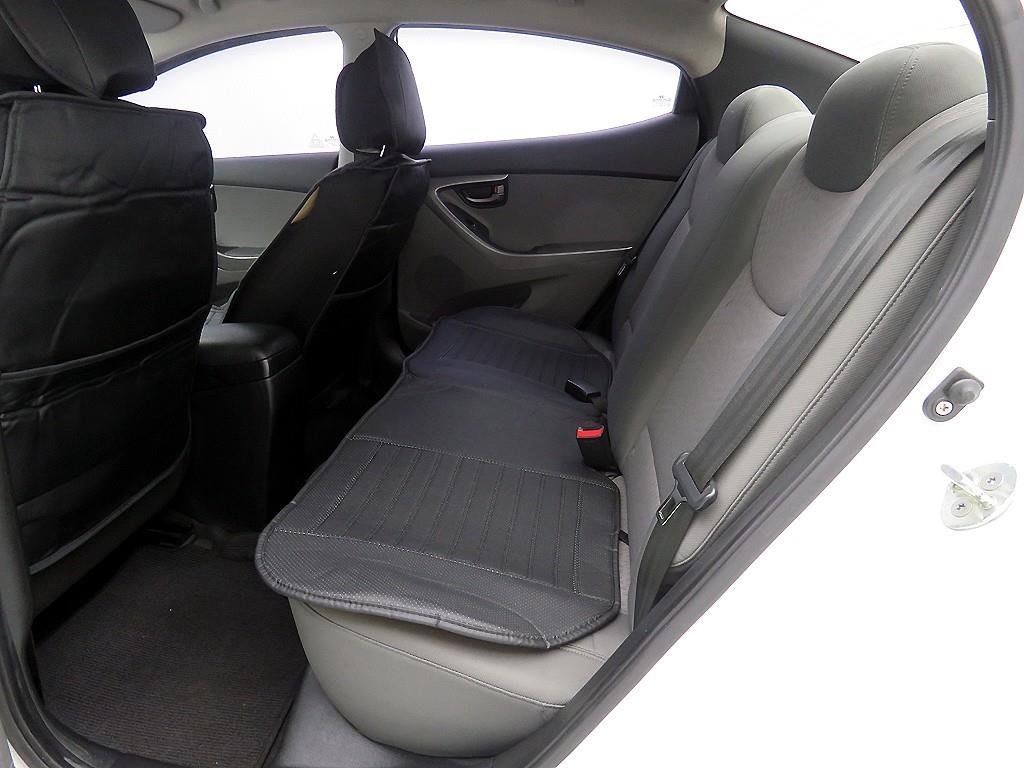 HYUNDAI Avante - Vista 6