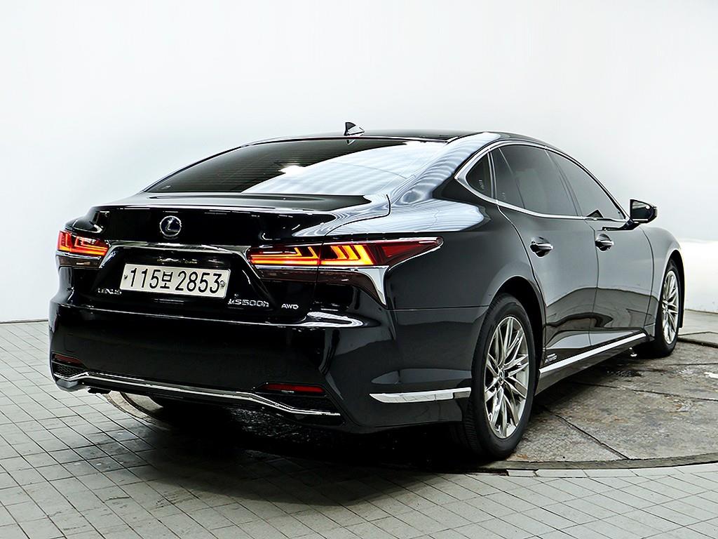 Lexus LS - Vista 7