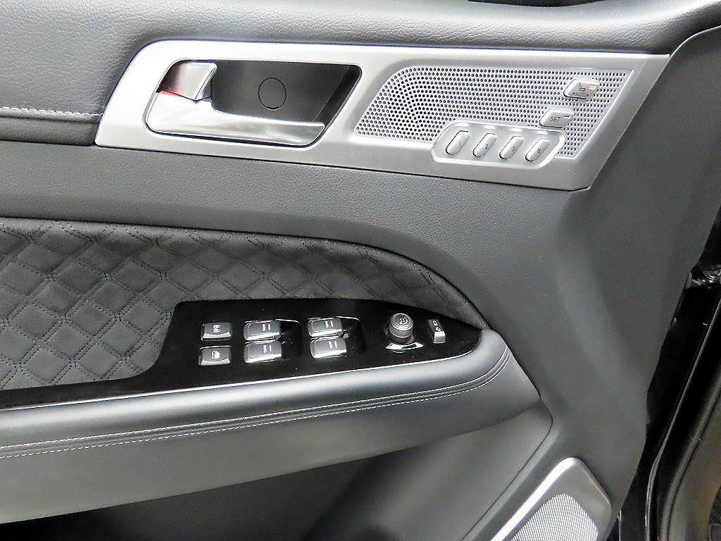 Ssangyong Rexton - Vista 11