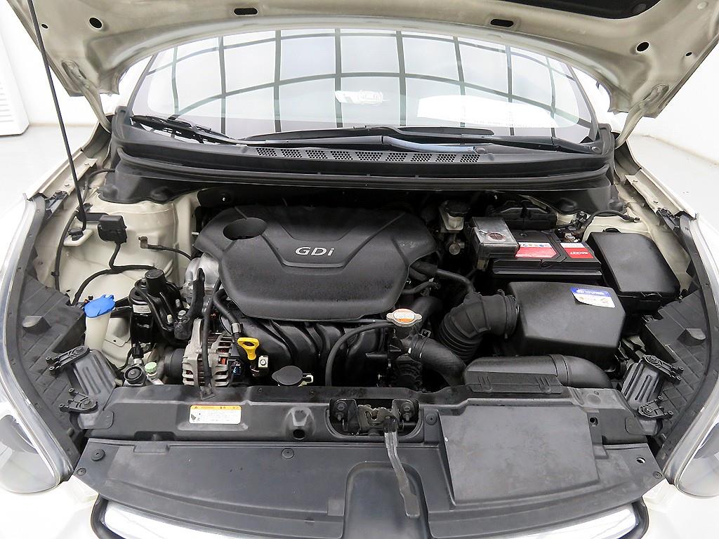 HYUNDAI Avante 2011 Blanco - Importación desde Corea - HF Imports Iquique - Foto 19