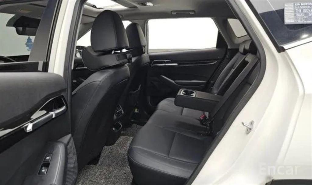 KIA Seltos - Vista 12