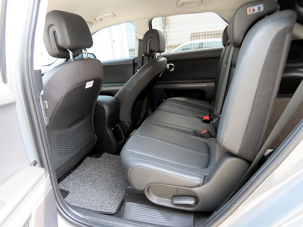 HYUNDAI Ioniq 5 - Vista 6