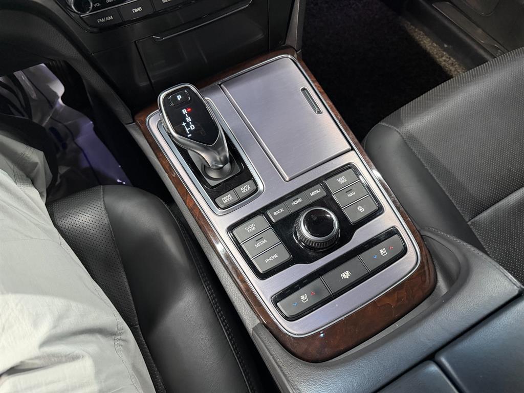 HYUNDAI Equus 2015 Negro - Importación desde Corea - HF Imports Iquique - Foto 16