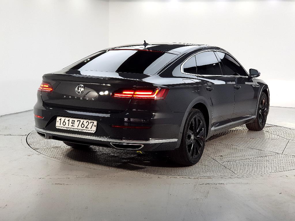 Volkswagen Arteon - Vista 4