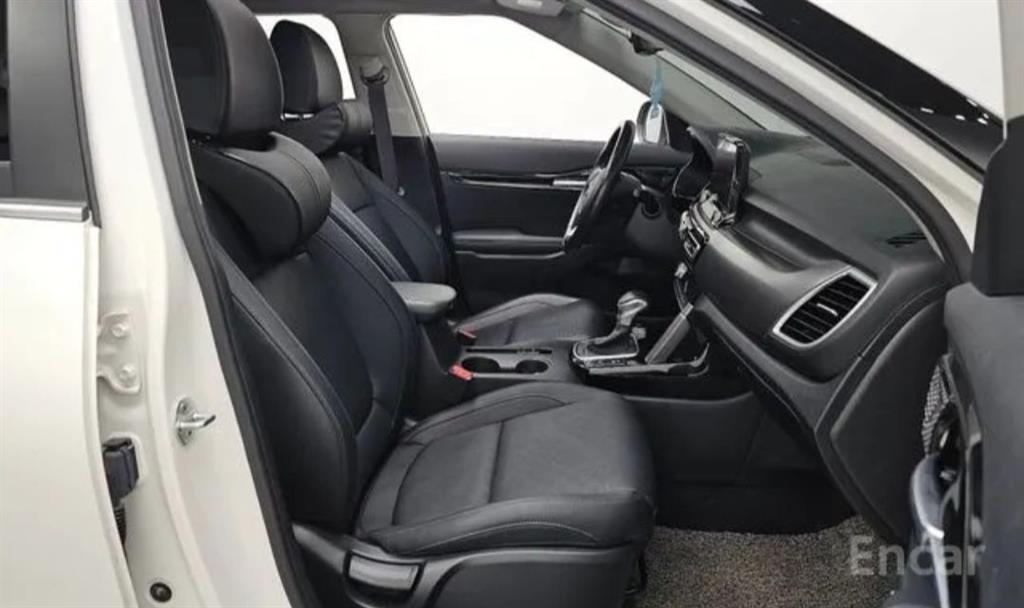 KIA Seltos - Vista 11