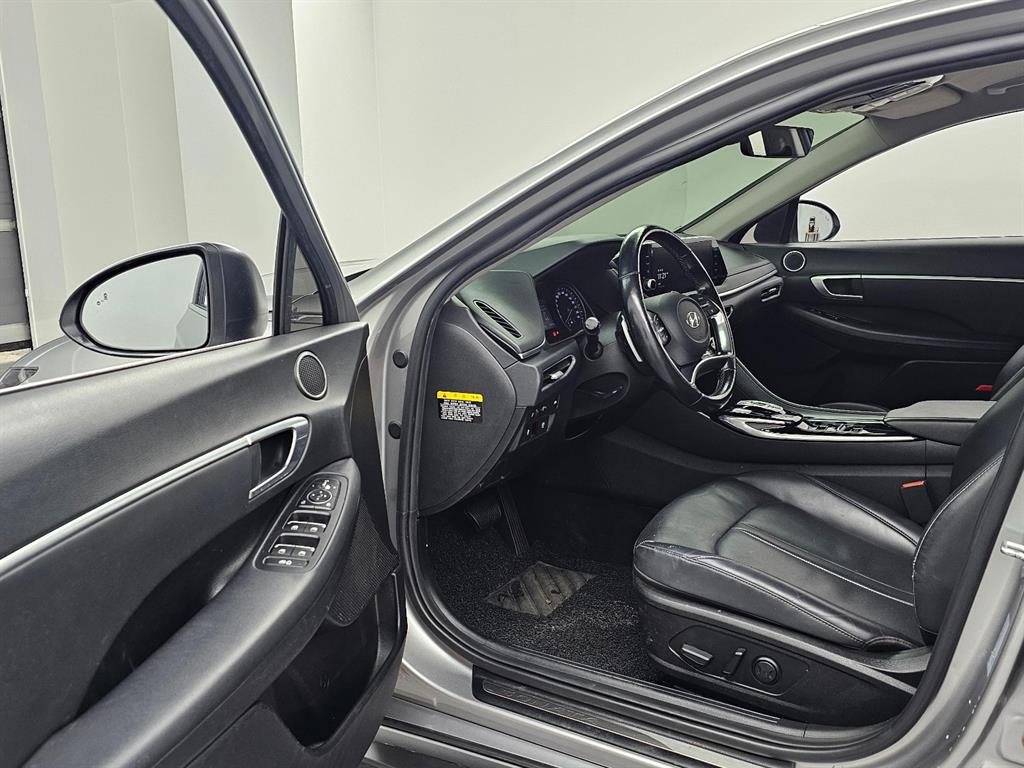 HYUNDAI Sonata - Vista 11