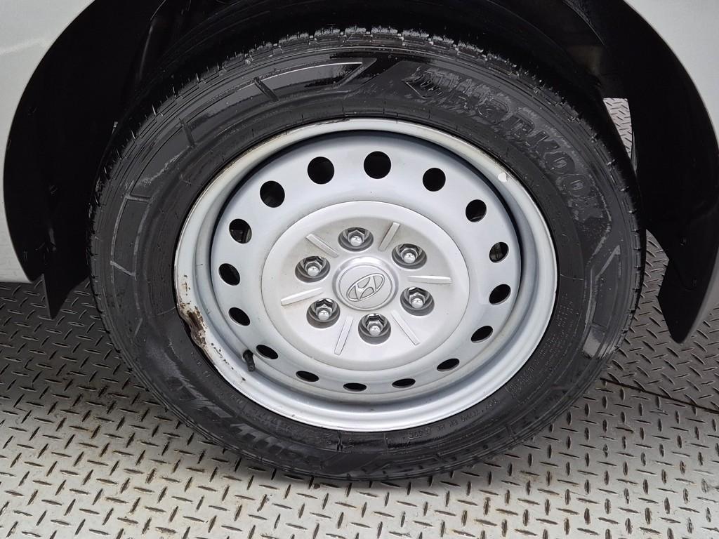 HYUNDAI Staria 2022 Plateado - Importación desde Corea - HF Imports Iquique - Foto 18