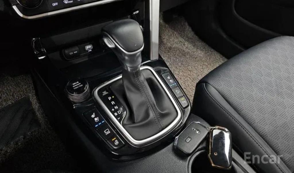 KIA Seltos - Vista 9