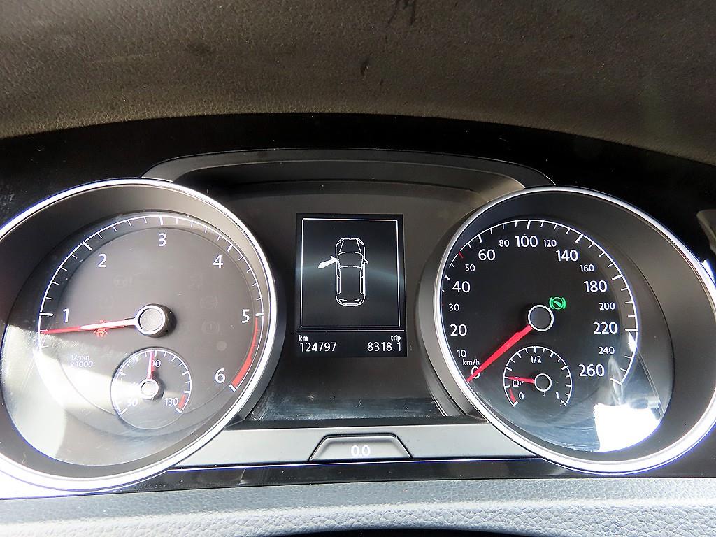 Volkswagen Golf - Vista 9