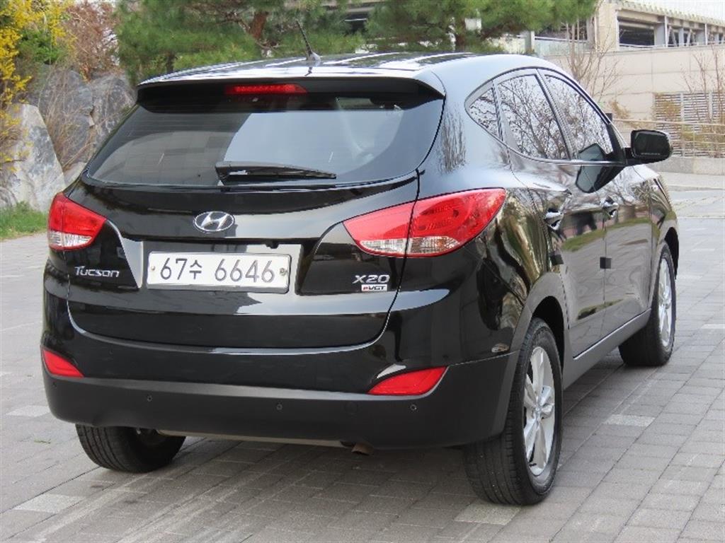 HYUNDAI Tucson - Vista 5