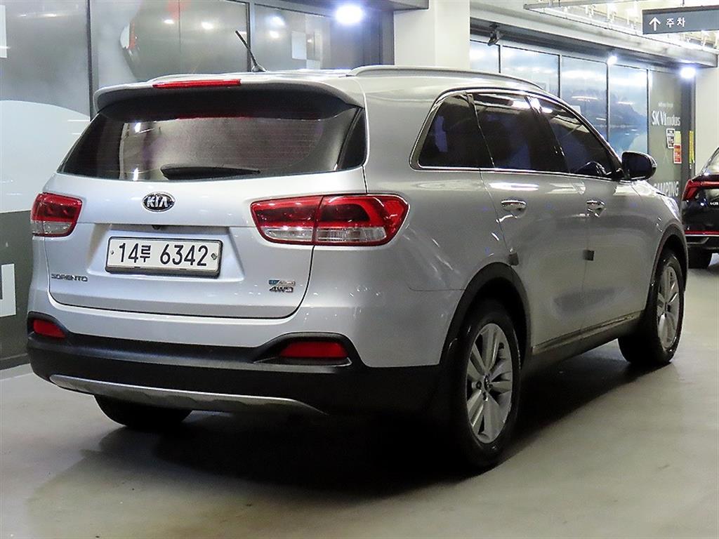 KIA Sorento - Vista 4