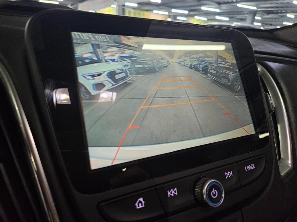 Chevrolet Malibu - Vista 11