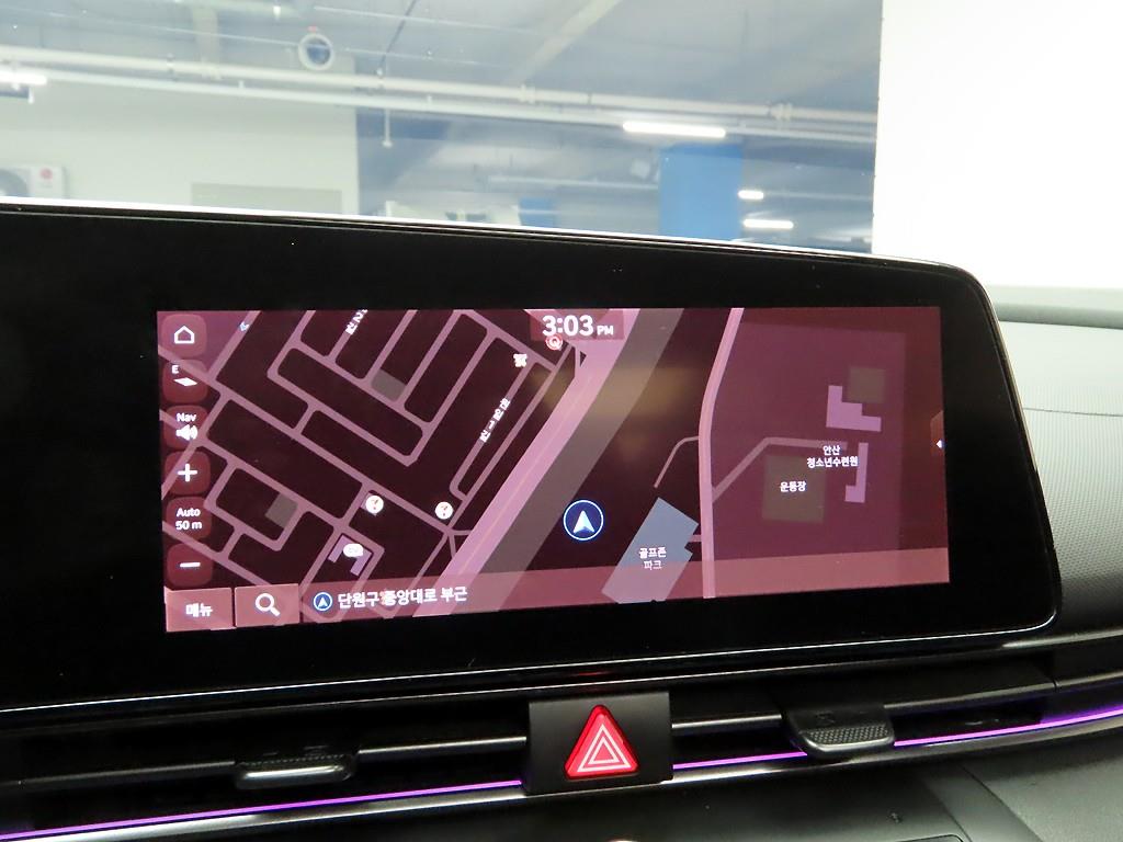 HYUNDAI Avante - Vista 9