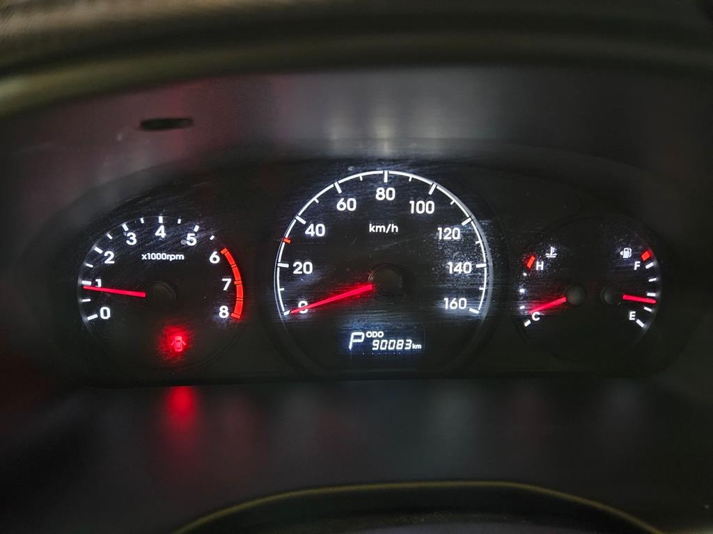 HYUNDAI Starex - Vista 9