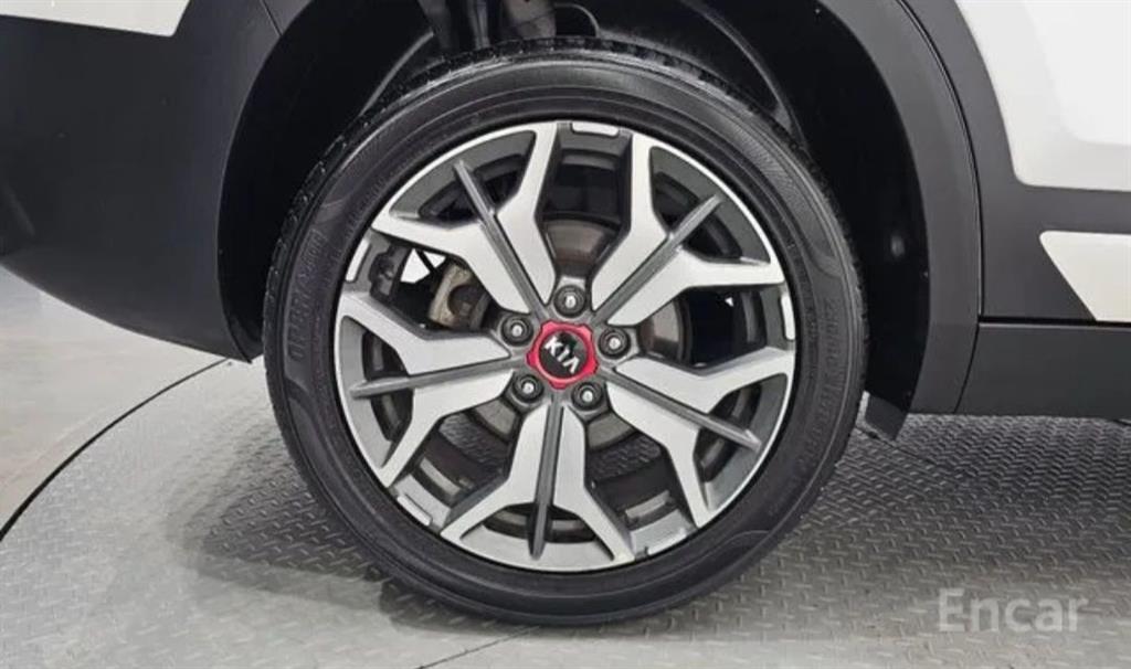 KIA Seltos - Vista 5