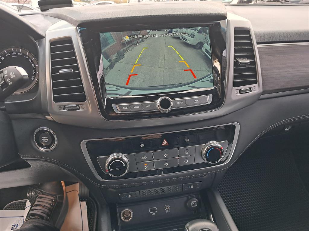 Ssangyong Rexton - Vista 8