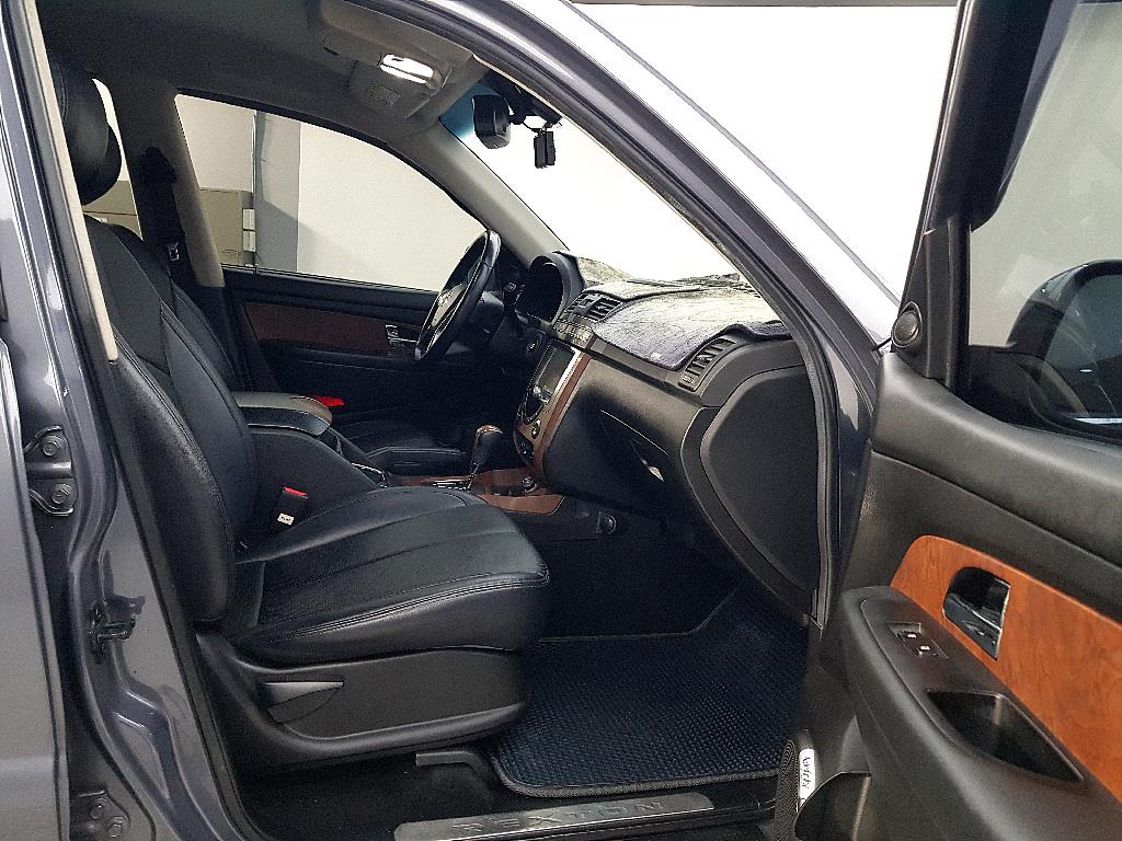 Ssangyong Rexton 2016 Gris - Importación desde Corea - HF Imports Iquique - Foto 15