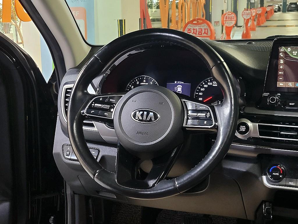 KIA Seltos - Vista 9