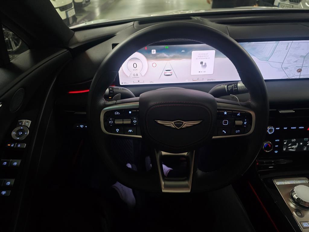 Genesis G80 - Vista 8