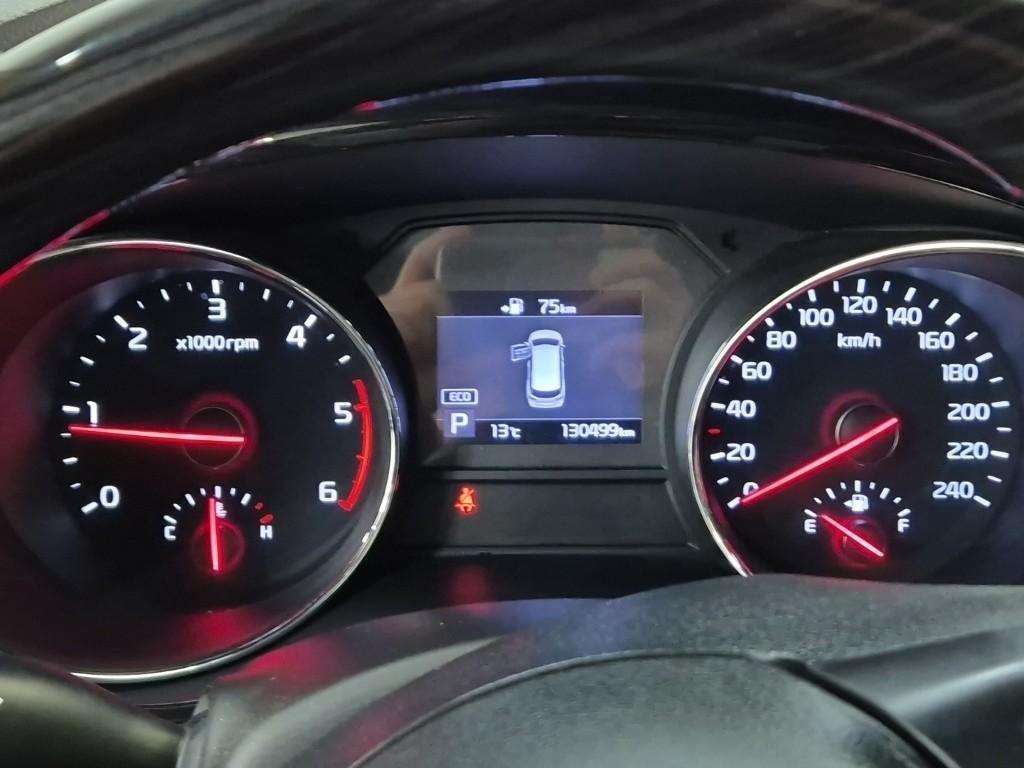 KIA Carnival - Vista 7