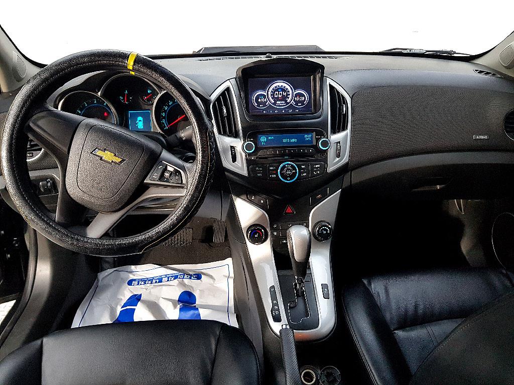 Chevrolet Cruise - Vista 5