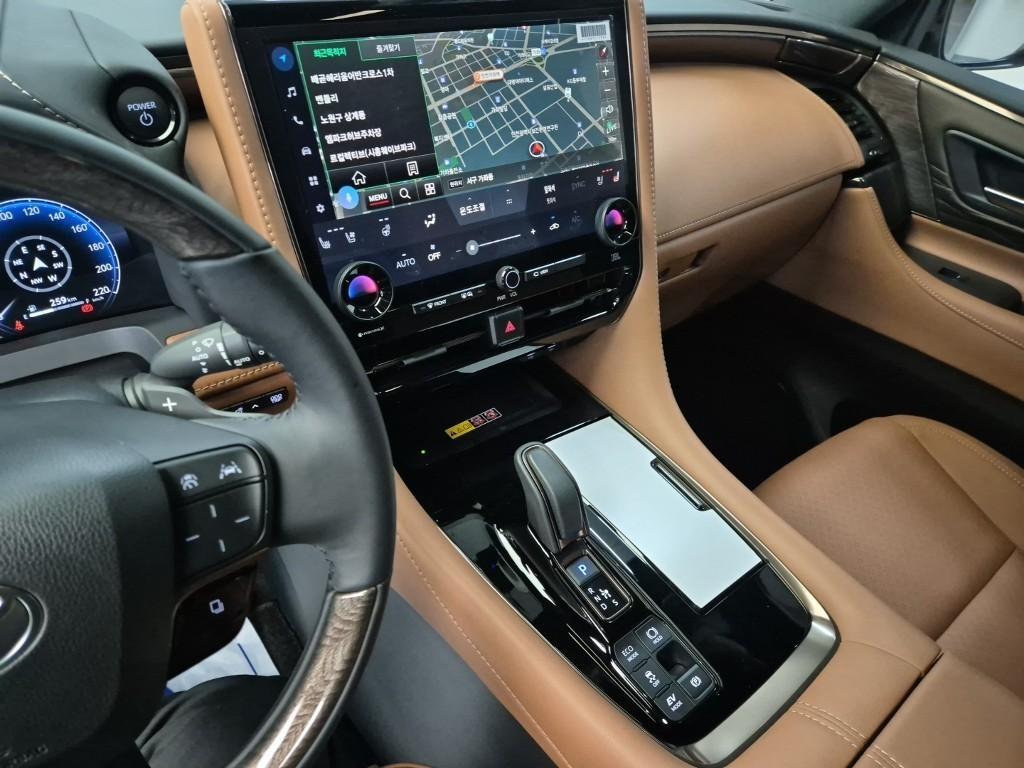 Toyota Alphard - Vista 10