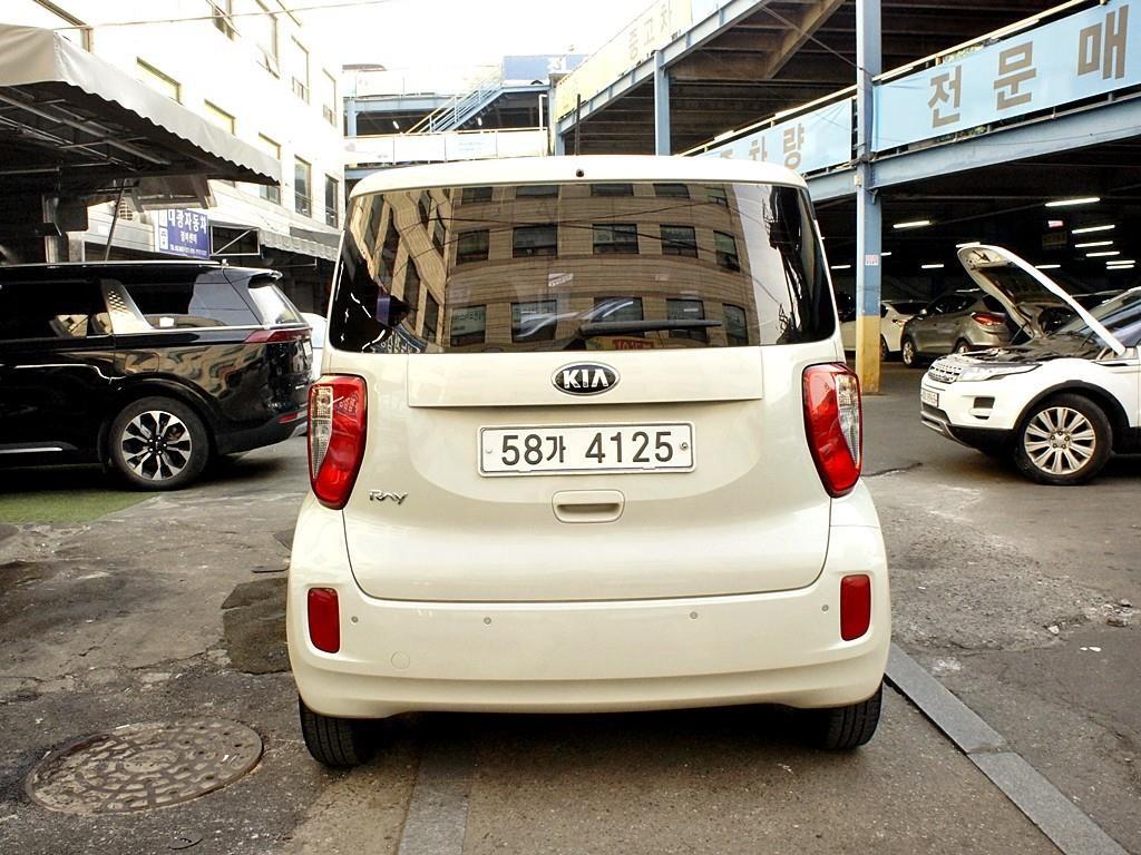 KIA Ray - Vista 5
