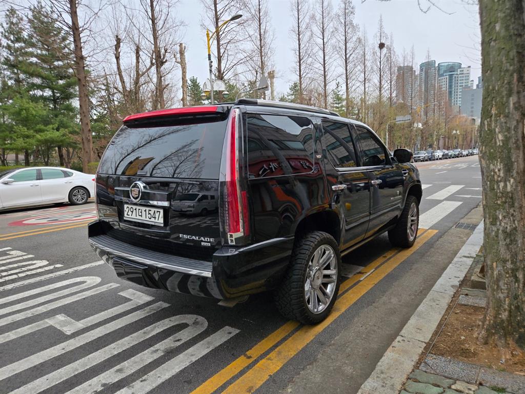 Cadillac Escalade 2011 Negro - Importación desde Corea - HF Imports Iquique - Foto 17