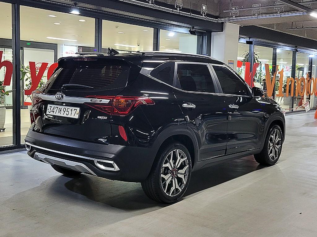 KIA Seltos - Vista 4