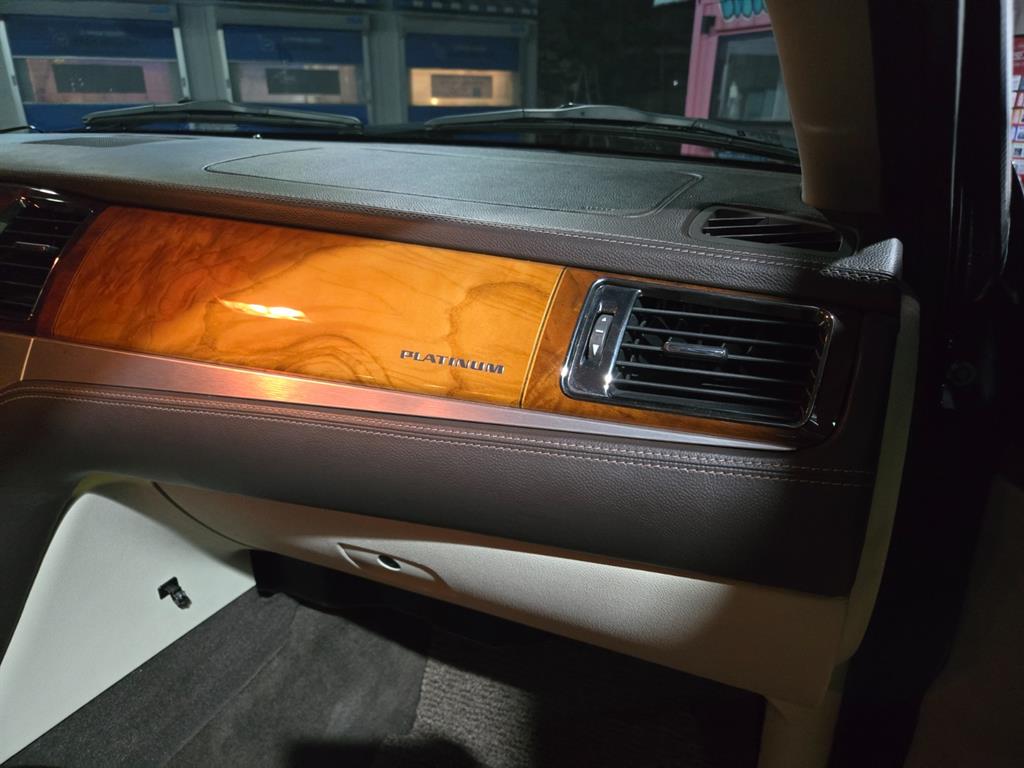 Cadillac Escalade - Vista 12