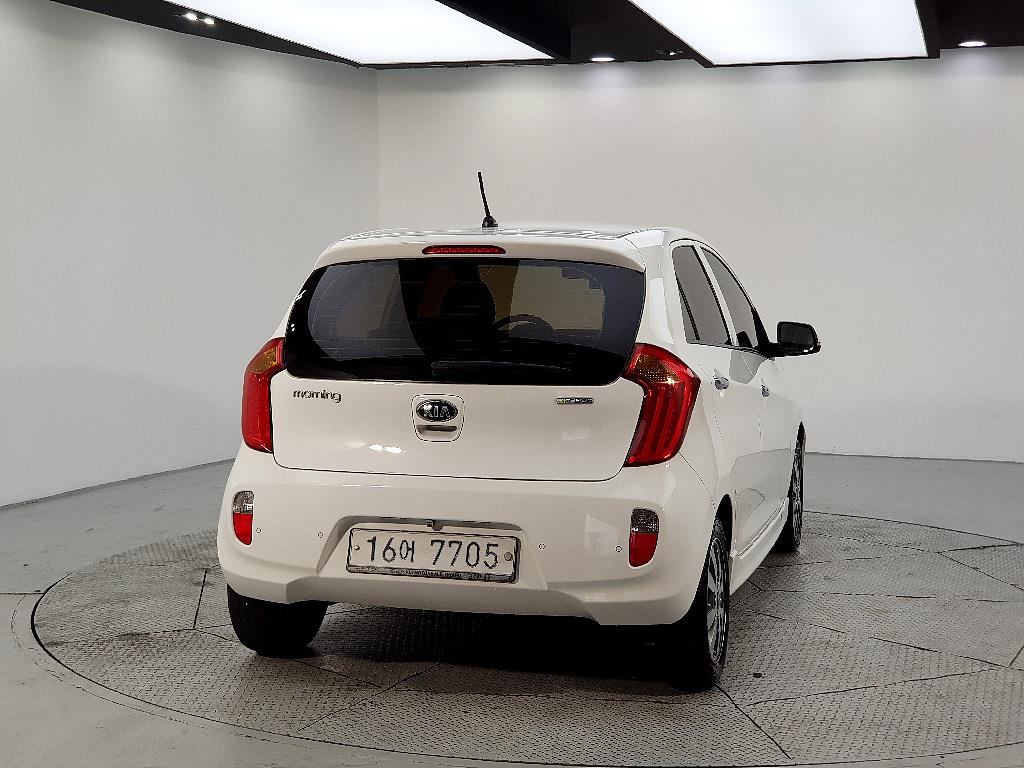 KIA Morning - Vista 3