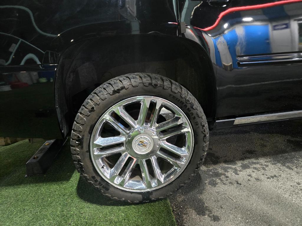 Cadillac Escalade - Vista 8