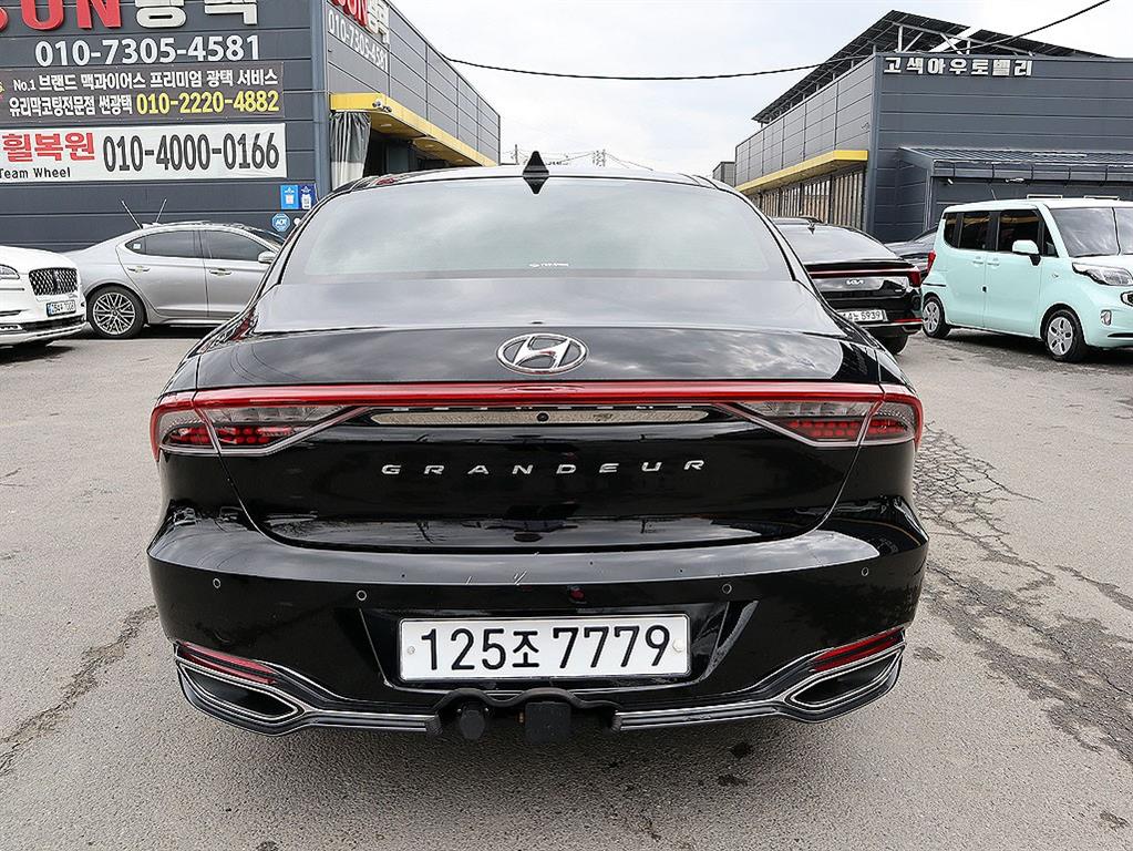 HYUNDAI Grandeur - Vista 7