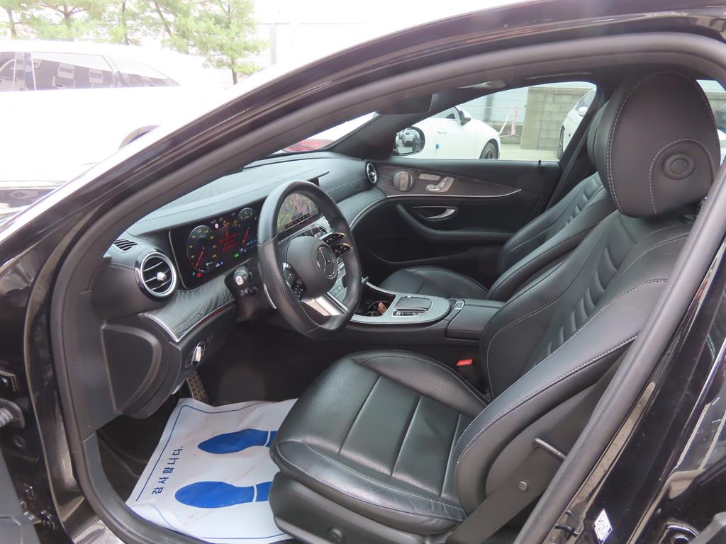 Mercedes Benz E class 2022 Negro - Importación desde Corea - HF Imports Iquique - Foto 7