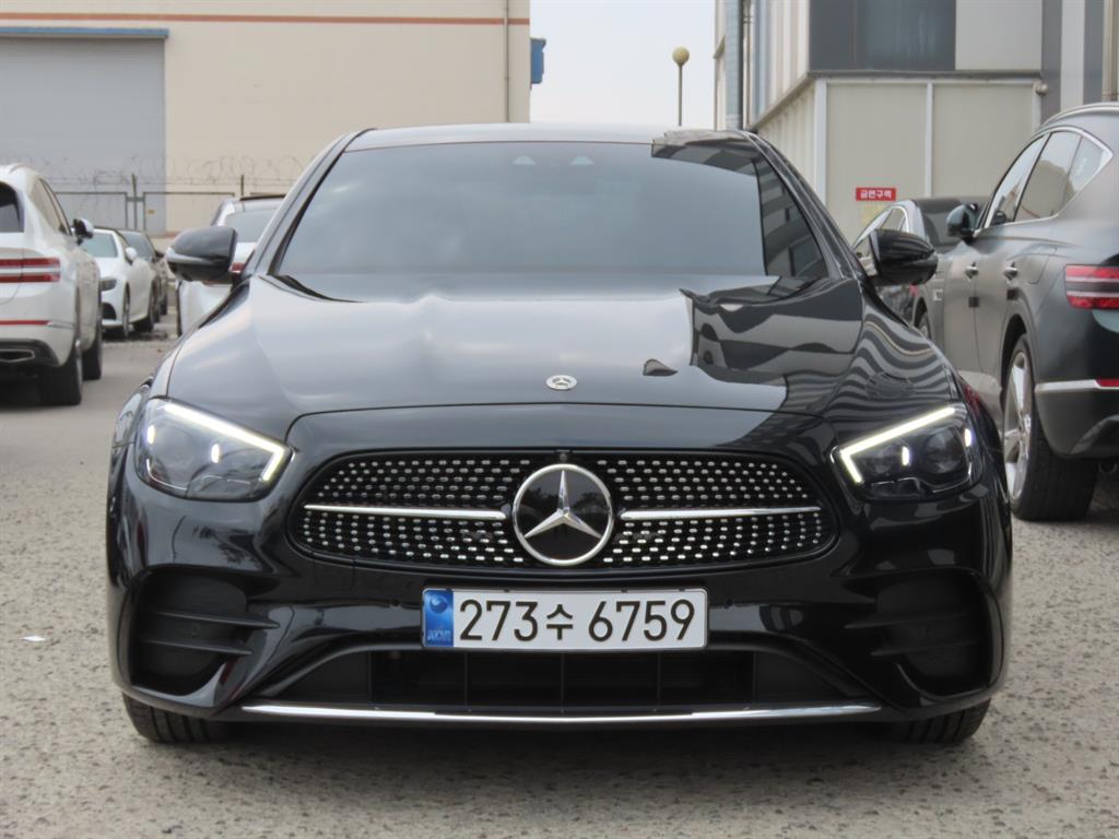 Mercedes Benz E class - Vista 3