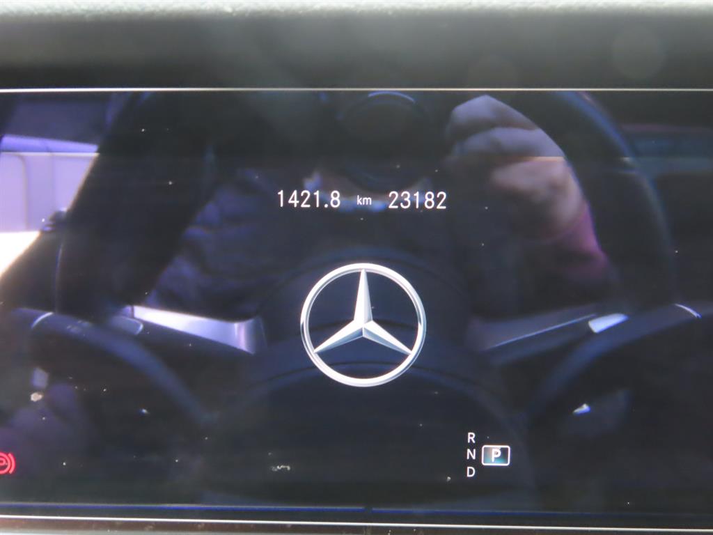 Mercedes Benz E class - Vista 11