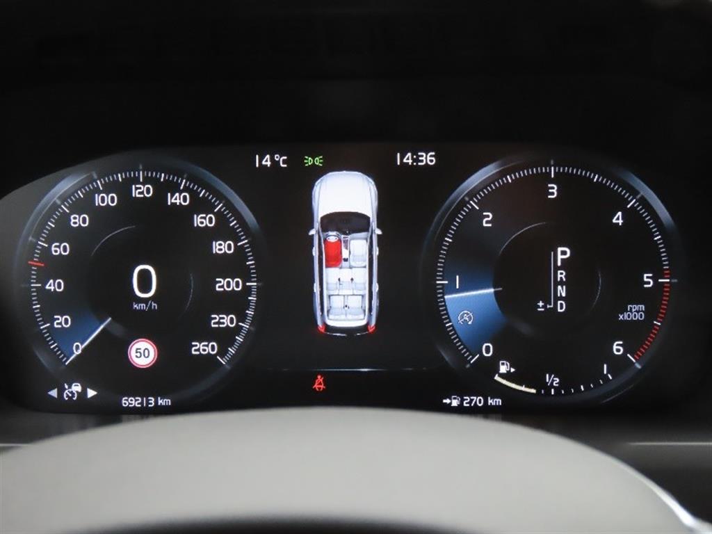 Volvo XC90 - Vista 9