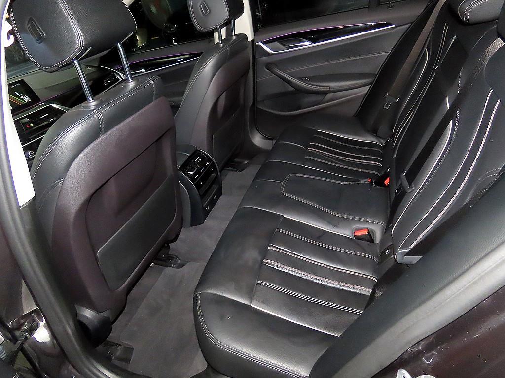 BMW 5 Series - Vista 7