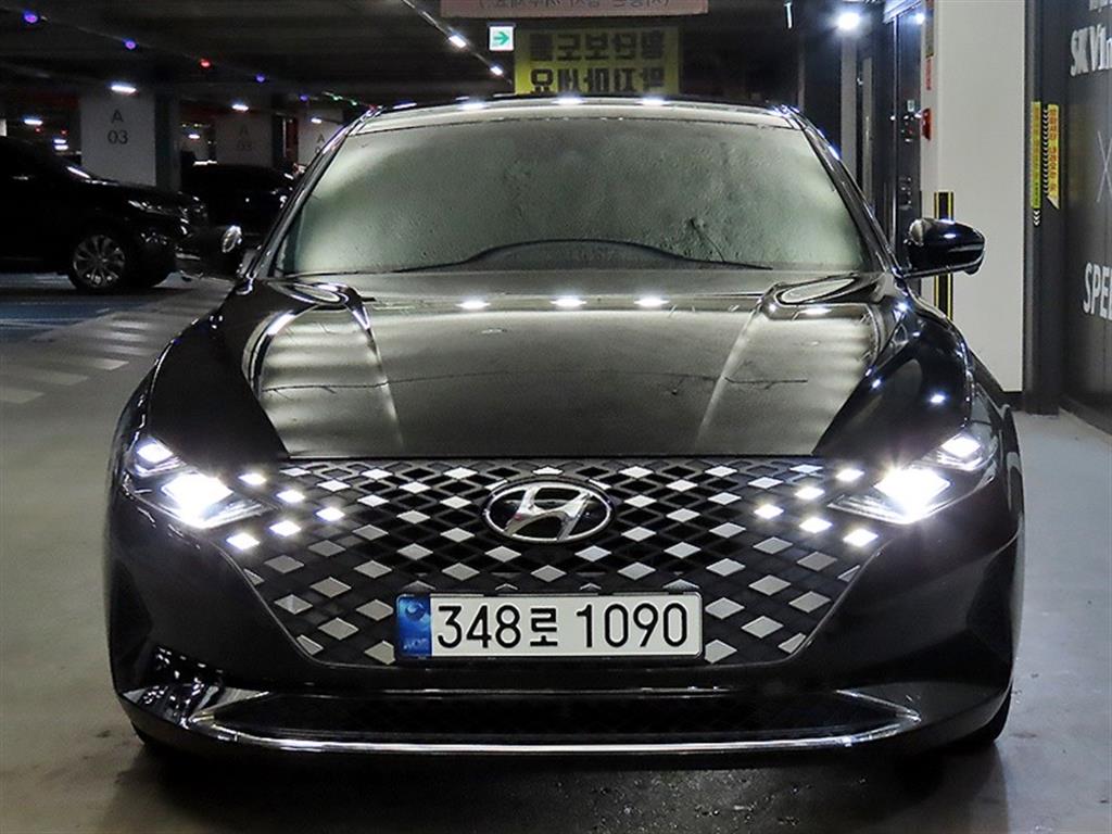 HYUNDAI Grandeur - Vista 2