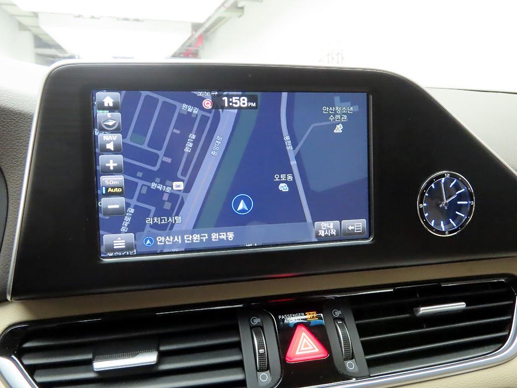 HYUNDAI Grandeur - Vista 9