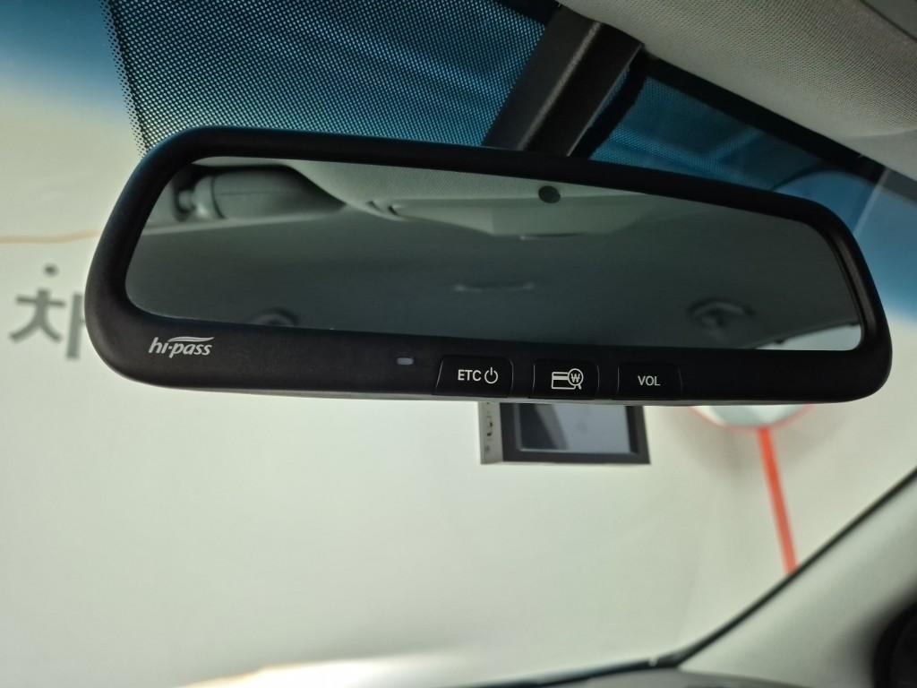 HYUNDAI Santa Fe 2018 Negro - Importación desde Corea - HF Imports Iquique - Foto 16