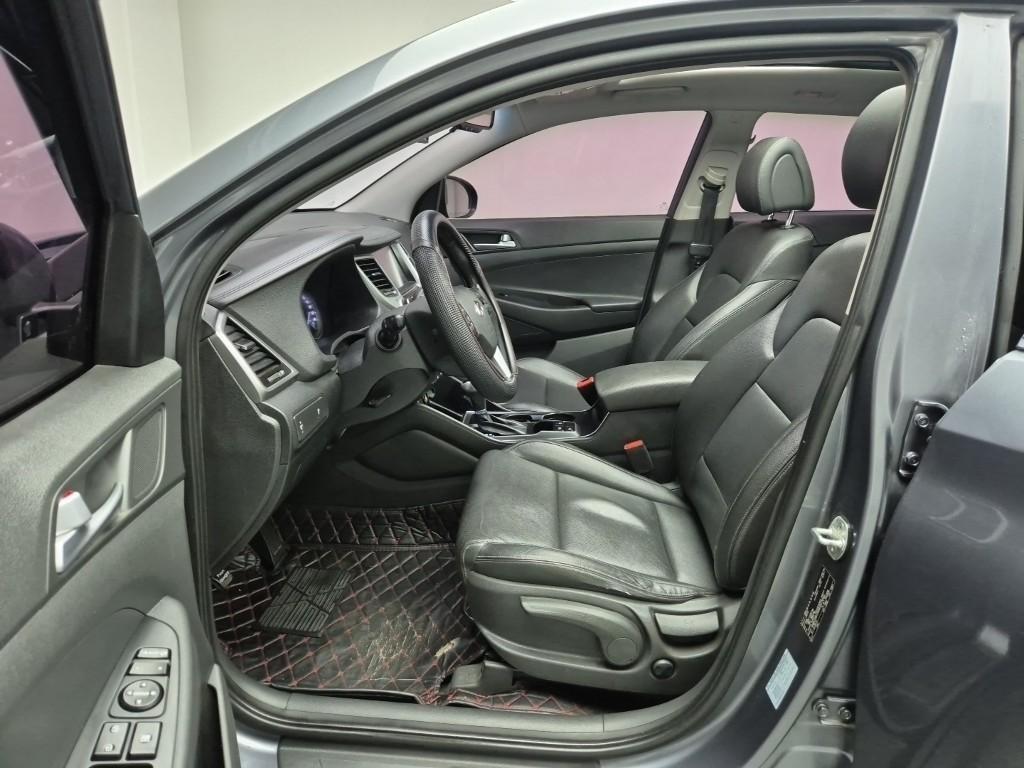 HYUNDAI Tucson 2016 Gris - Importación desde Corea - HF Imports Iquique - Foto 13