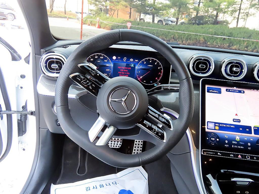 Mercedes Benz C Class - Vista 8