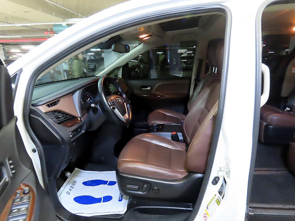 Toyota Siena - Vista 6